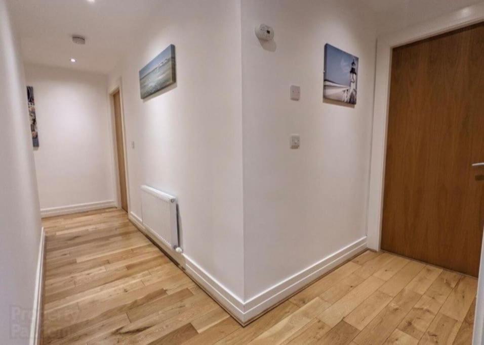 Ormeau Road Stylish Double Bedroom Luxury Apartment 벨파스트 외부 사진